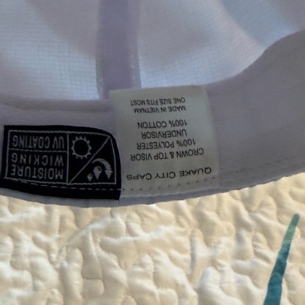 Cyclebar White Cap with Red Embroidered Logo - Picture 3 of 3